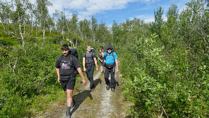 Klicke auf die Grafik für eine vergrößerte Ansicht

Name: 2022-08 Norwegen Vater-Sohn-Tour, 018.jpg
Ansichten: 1138
Größe: 5,34 MB
ID: 3169255