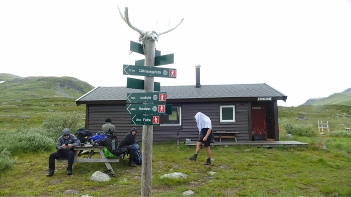 Klicke auf die Grafik für eine vergrößerte Ansicht

Name: 2022-08 Norwegen Vater-Sohn-Tour, 095_verkleinert.jpg
Ansichten: 1049
Größe: 2,34 MB
ID: 3169556