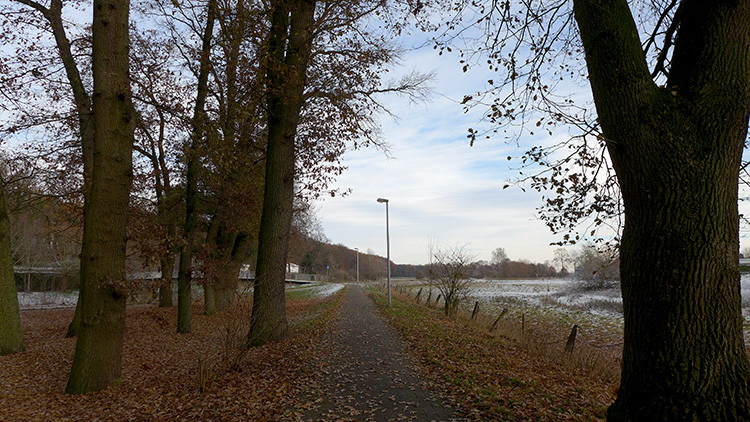 Klicke auf die Grafik für eine vergrößerte Ansicht  Name: Weser_231.jpg Ansichten: 0 Größe: 191,9 KB ID: 3172499