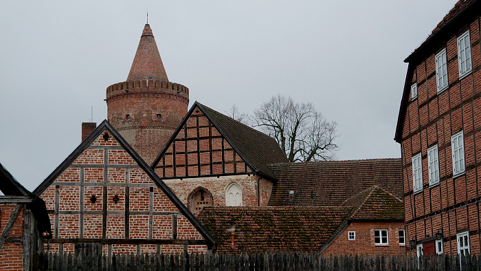 Klicke auf die Grafik für eine vergrößerte Ansicht  Name: Burg_März_bearbeitet - 5.jpg Ansichten: 0 Größe: 815,1 KB ID: 3190814