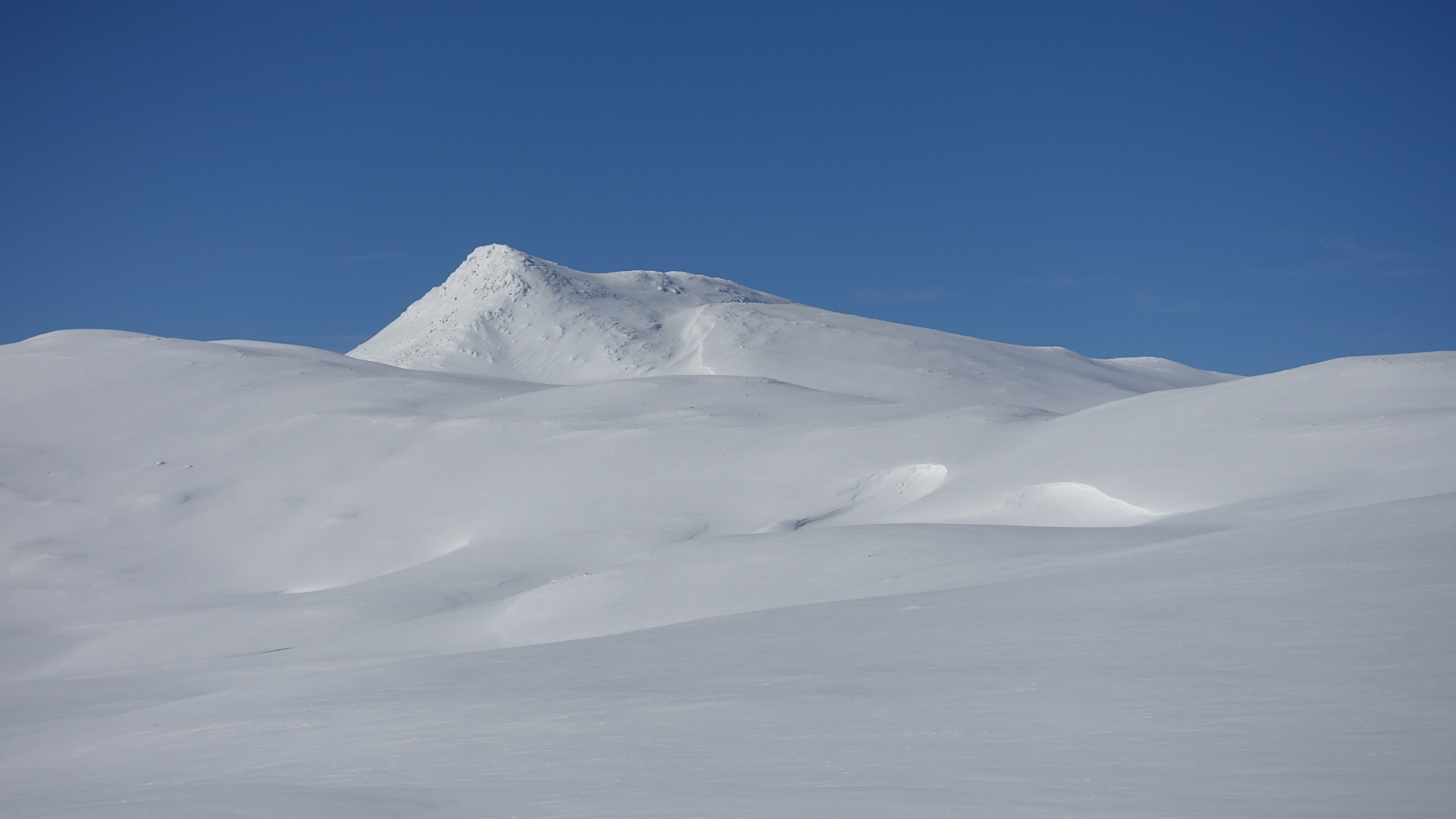 Klicke auf die Grafik für eine vergrößerte Ansicht  Name: Norway032_resize.jpg Ansichten: 0 Größe: 688,3 KB ID: 3192963