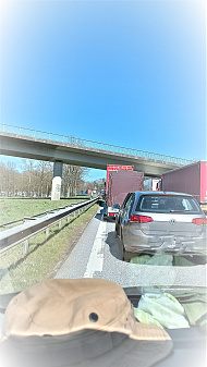 Klicke auf die Grafik für eine vergrößerte Ansicht

Name: Stau.jpg
Ansichten: 669
Größe: 2,01 MB
ID: 3193081