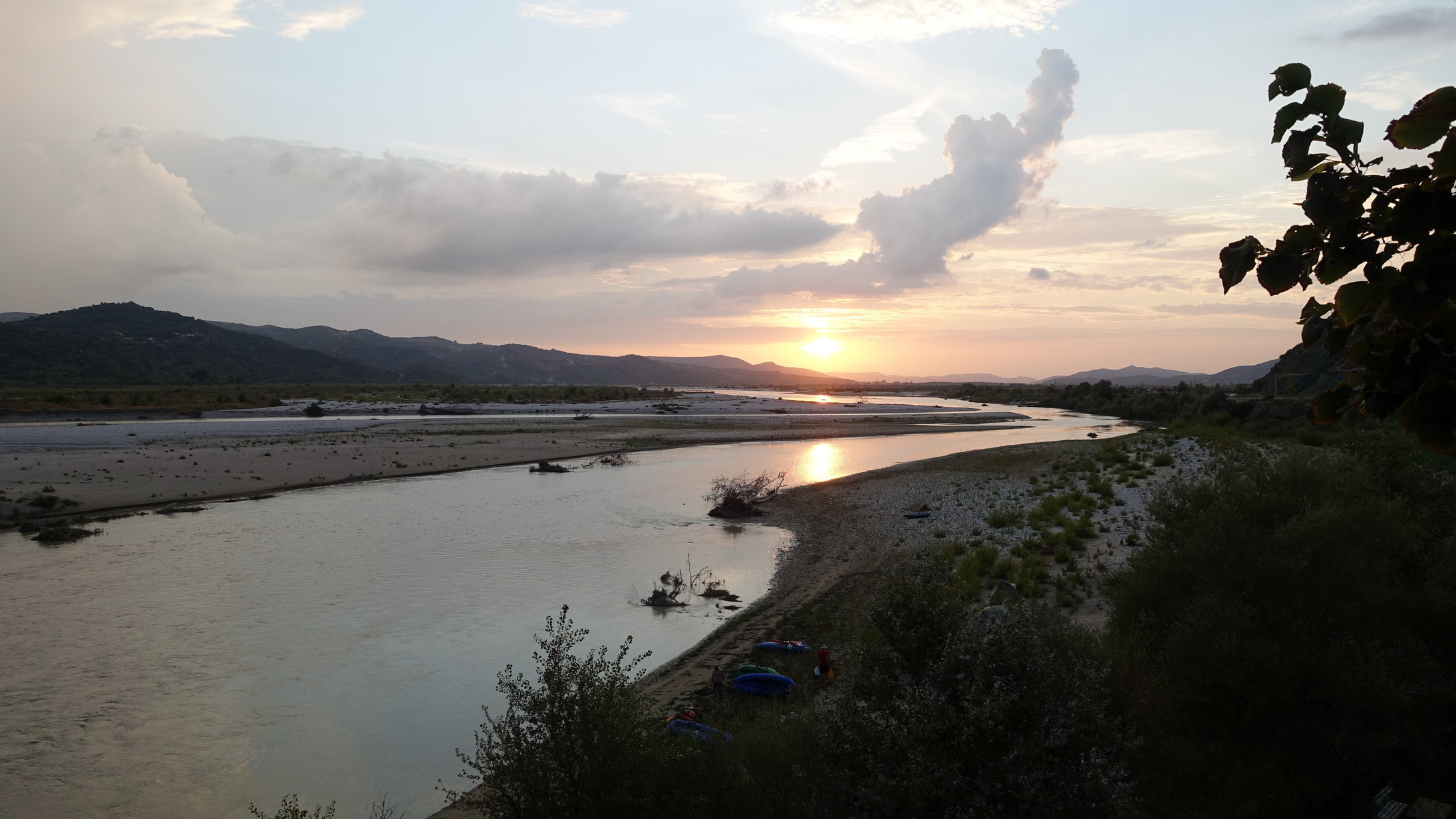 Klicke auf die Grafik für eine vergrößerte Ansicht  Name: Albania014_resize.jpg Ansichten: 0 Größe: 497,0 KB ID: 3193697