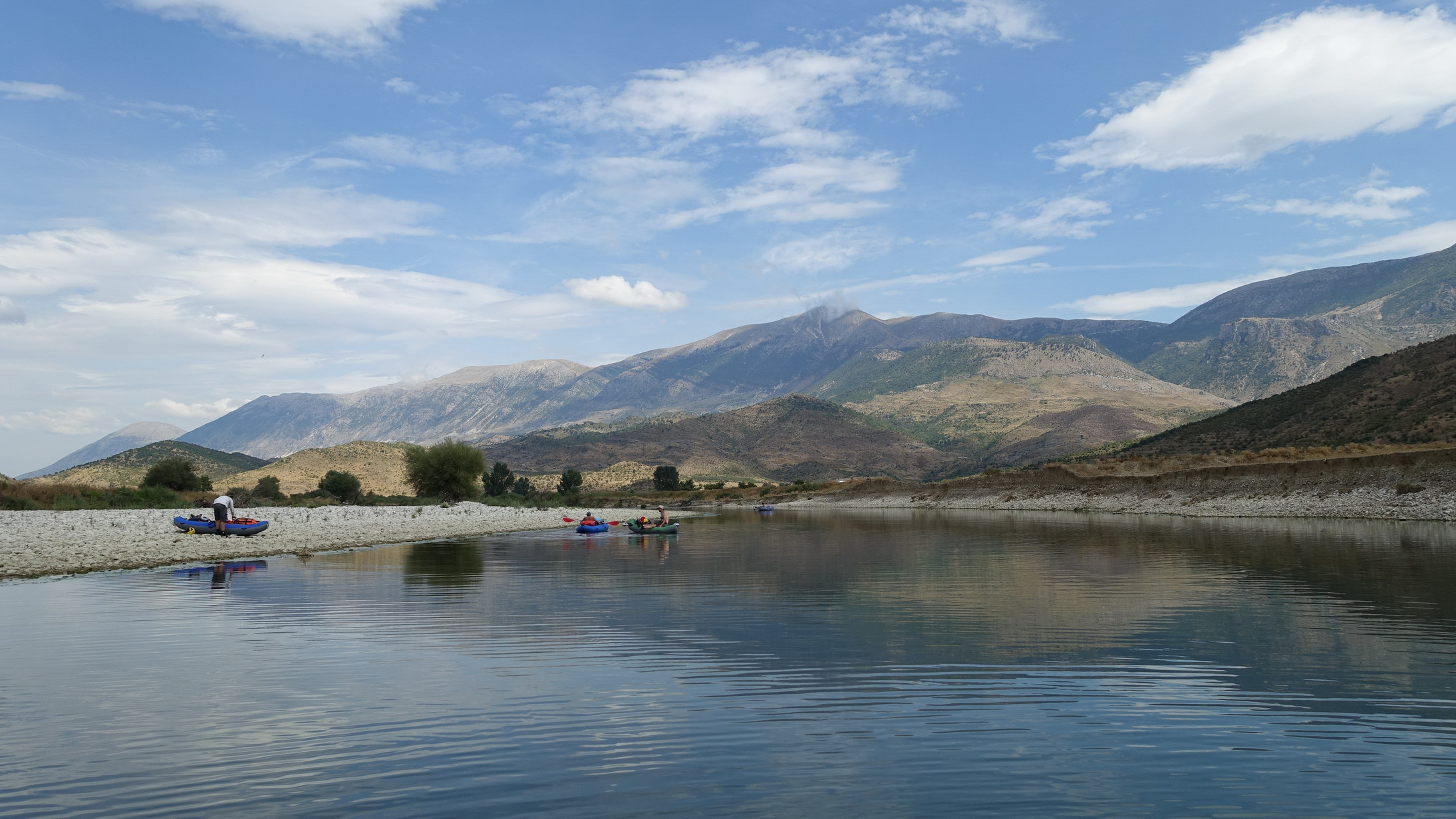 Klicke auf die Grafik für eine vergrößerte Ansicht  Name: Albania030_resize.jpg Ansichten: 0 Größe: 591,9 KB ID: 3193711