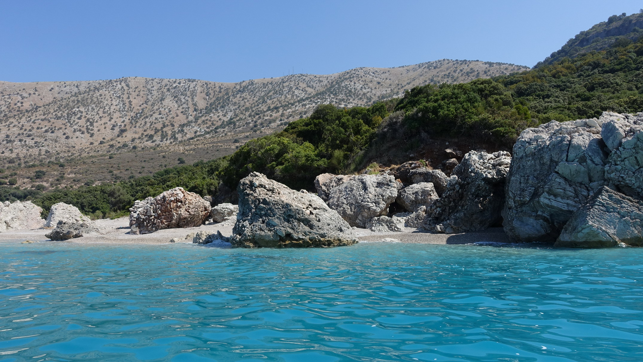 Klicke auf die Grafik für eine vergrößerte Ansicht  Name: Albania037_resize.jpg Ansichten: 0 Größe: 936,7 KB ID: 3193719