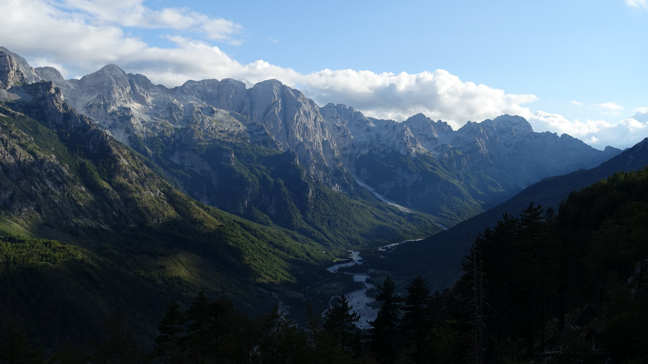 Klicke auf die Grafik für eine vergrößerte Ansicht

Name: Albania040_resize.jpg
Ansichten: 1463
Größe: 527,0 KB
ID: 3193738