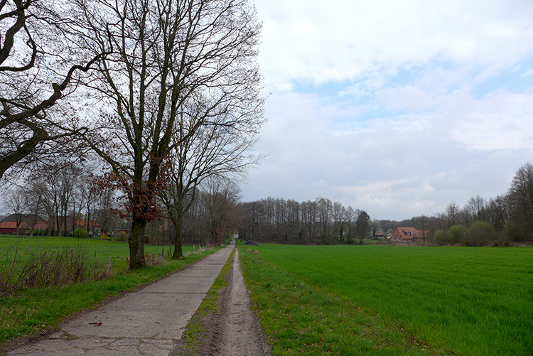 Klicke auf die Grafik für eine vergrößerte Ansicht  Name: Weser_597.jpg Ansichten: 0 Größe: 179,4 KB ID: 3194616