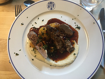 Klicke auf die Grafik für eine vergrößerte Ansicht  Name: Dinner 2.jpg Ansichten: 1056 Größe: 2,59 MB ID: 3196123