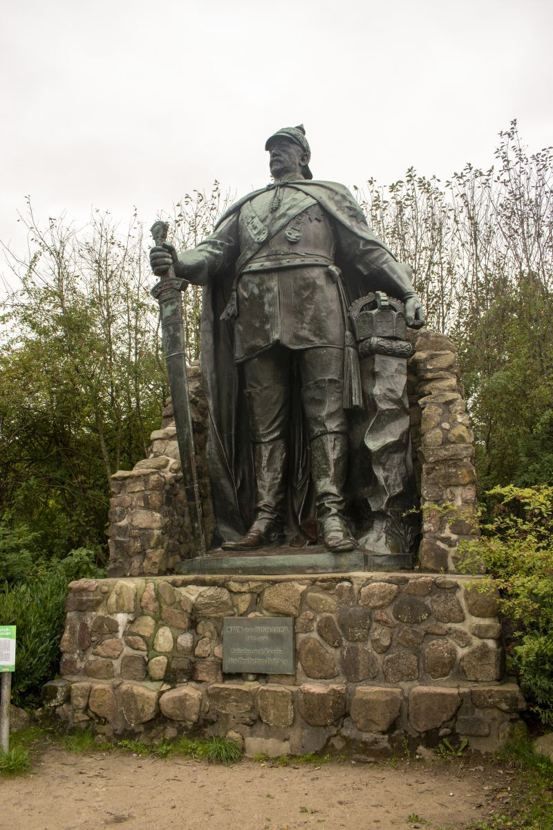 Klicke auf die Grafik für eine vergrößerte Ansicht  Name: 15 Otto von Bismark auf dem Aschberg.jpg Ansichten: 0 Größe: 321,8 KB ID: 3199376