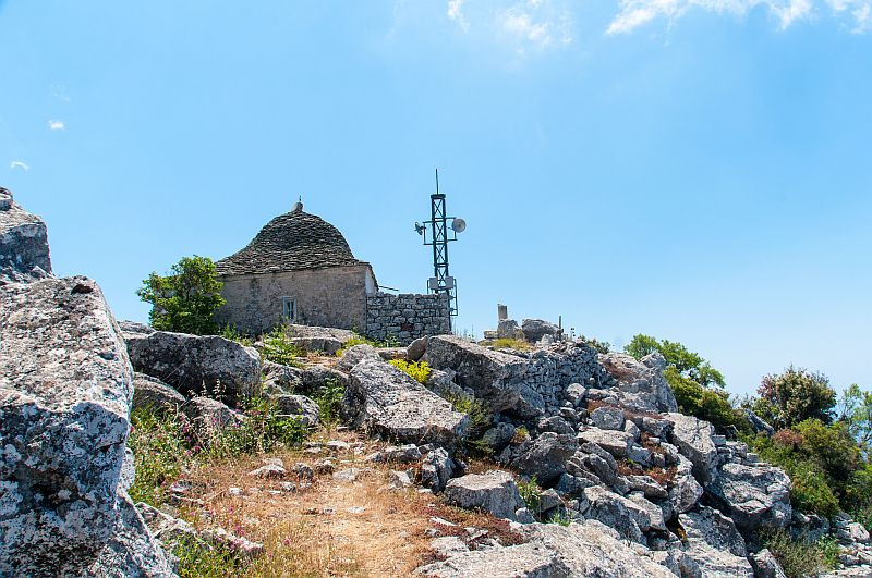 Klicke auf die Grafik für eine vergrößerte Ansicht

Name: 195 Schutzhütte in der Bauform einer orthodoxen Kapelle auf dem Profitis Ilias 02.jpg
Ansichten: 178
Größe: 173,5 KB
ID: 3199416