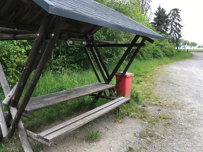 Klicke auf die Grafik für eine vergrößerte Ansicht

Name: Unterstand Wanderparkplatz 1_kl.jpg
Ansichten: 123
Größe: 219,8 KB
ID: 3201216