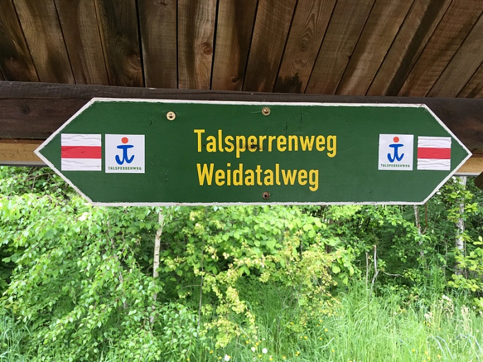 Klicke auf die Grafik für eine vergrößerte Ansicht

Name: Unterstand Wanderparkplatz 2_kl.jpg
Ansichten: 121
Größe: 209,7 KB
ID: 3201217