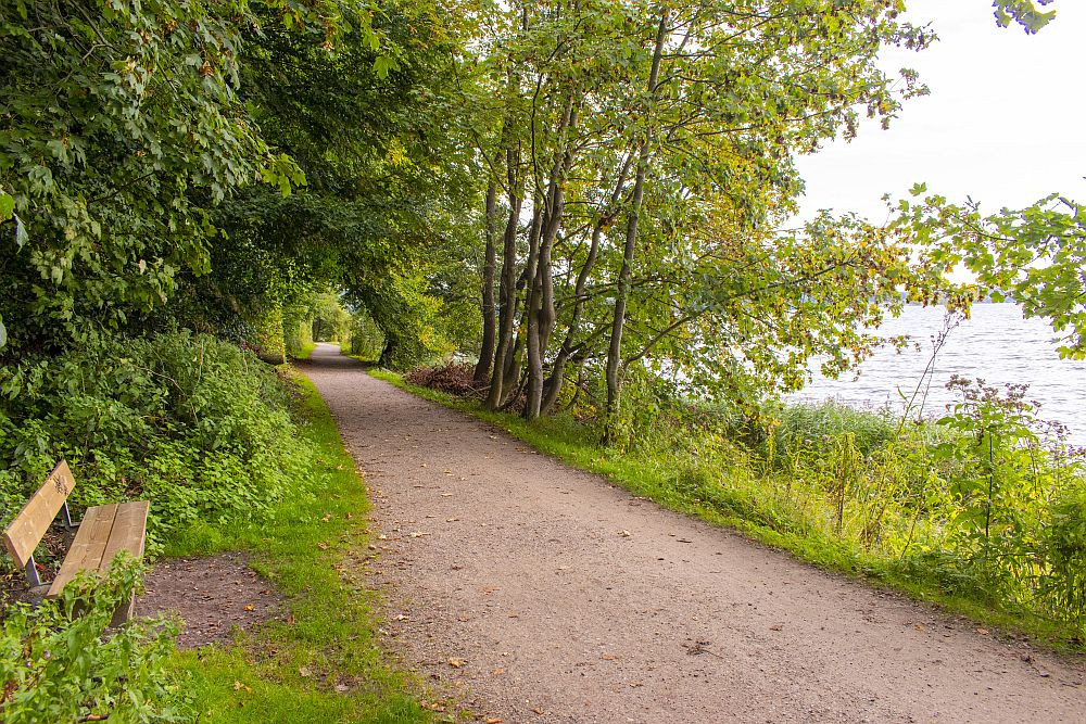 Klicke auf die Grafik für eine vergrößerte Ansicht  Name: 07 Wanderweg entlang der Ostsee.jpg Ansichten: 0 Größe: 463,2 KB ID: 3203078