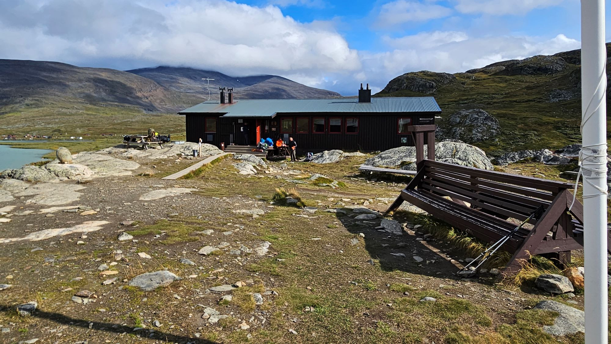 Klicke auf die Grafik für eine vergrößerte Ansicht

Name: 20230830_135411 Alesjaure-Hütte.jpg
Ansichten: 794
Größe: 773,3 KB
ID: 3218961