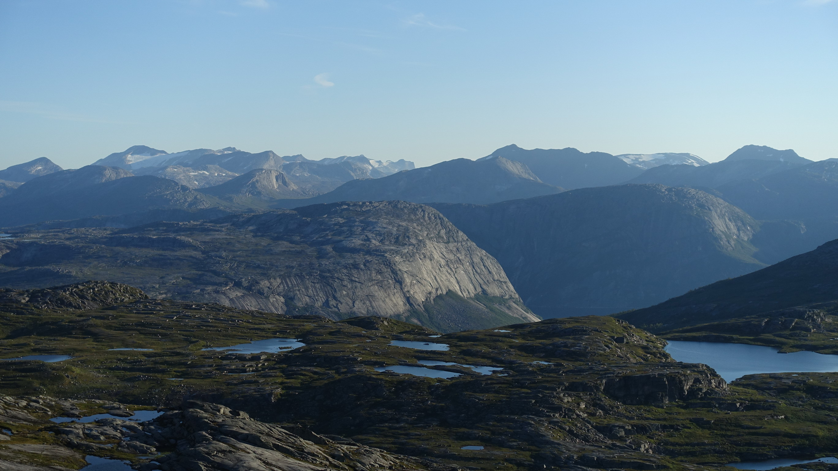 Klicke auf die Grafik für eine vergrößerte Ansicht

Name: 2023 Fjords 036.jpg
Ansichten: 1154
Größe: 834,7 KB
ID: 3221188