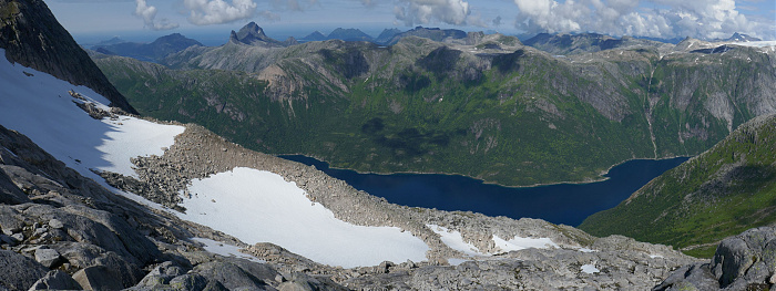Klicke auf die Grafik für eine vergrößerte Ansicht

Name: Norwegen041.jpg
Ansichten: 1277
Größe: 2,28 MB
ID: 3221938