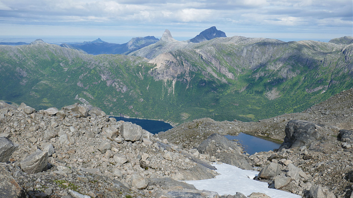 Klicke auf die Grafik für eine vergrößerte Ansicht

Name: Norwegen054.jpg
Ansichten: 1229
Größe: 3,21 MB
ID: 3222385
