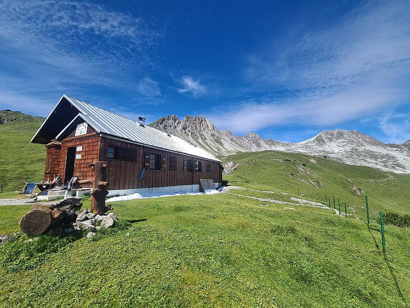 Klicke auf die Grafik für eine vergrößerte Ansicht

Name: 202 Brunnen an der Loreahütte 02.jpg
Ansichten: 161
Größe: 229,7 KB
ID: 3227839
