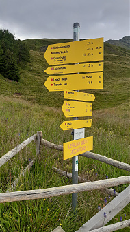 Klicke auf die Grafik für eine vergrößerte Ansicht  Name: Wegweiser.jpg Ansichten: 0 Größe: 3,70 MB ID: 3250971