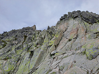 Klicke auf die Grafik für eine vergrößerte Ansicht

Name: Swinica-via-ferrata.jpg
Ansichten: 346
Größe: 1,36 MB
ID: 3276109