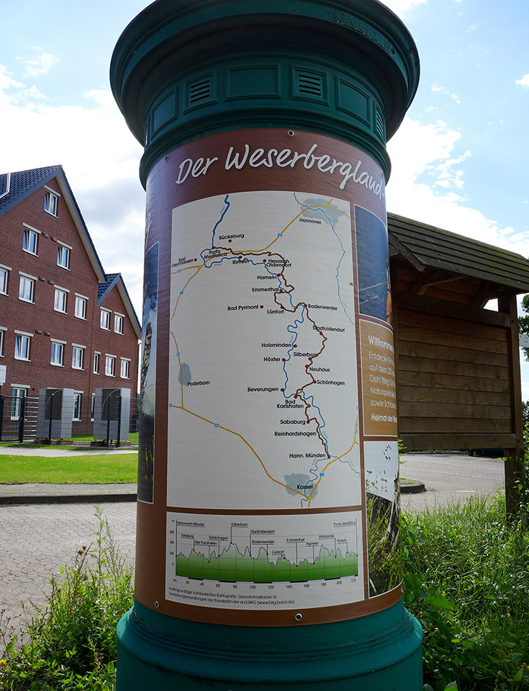 Klicke auf die Grafik für eine vergrößerte Ansicht  Name: Weserberglandweg_PortaWestfalica_01.jpg Ansichten: 0 Größe: 278,8 KB ID: 3279589