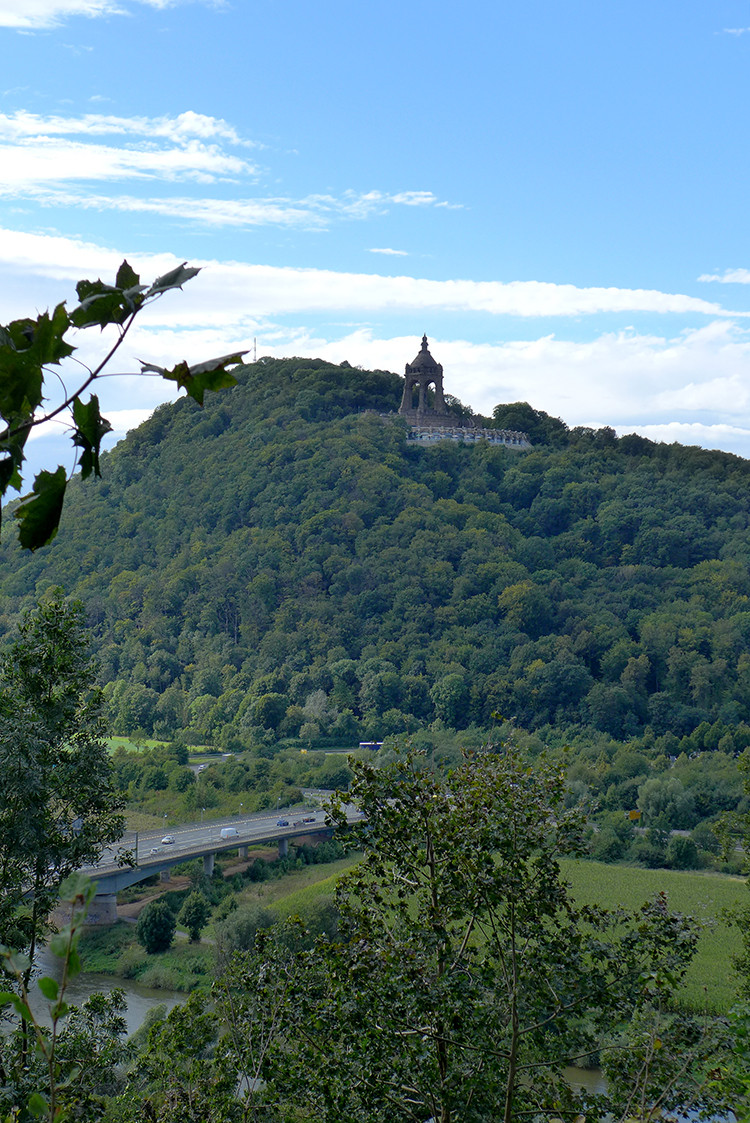 Klicke auf die Grafik für eine vergrößerte Ansicht  Name: Weserberglandweg_PortaWestfalica_06.jpg Ansichten: 0 Größe: 373,2 KB ID: 3279594