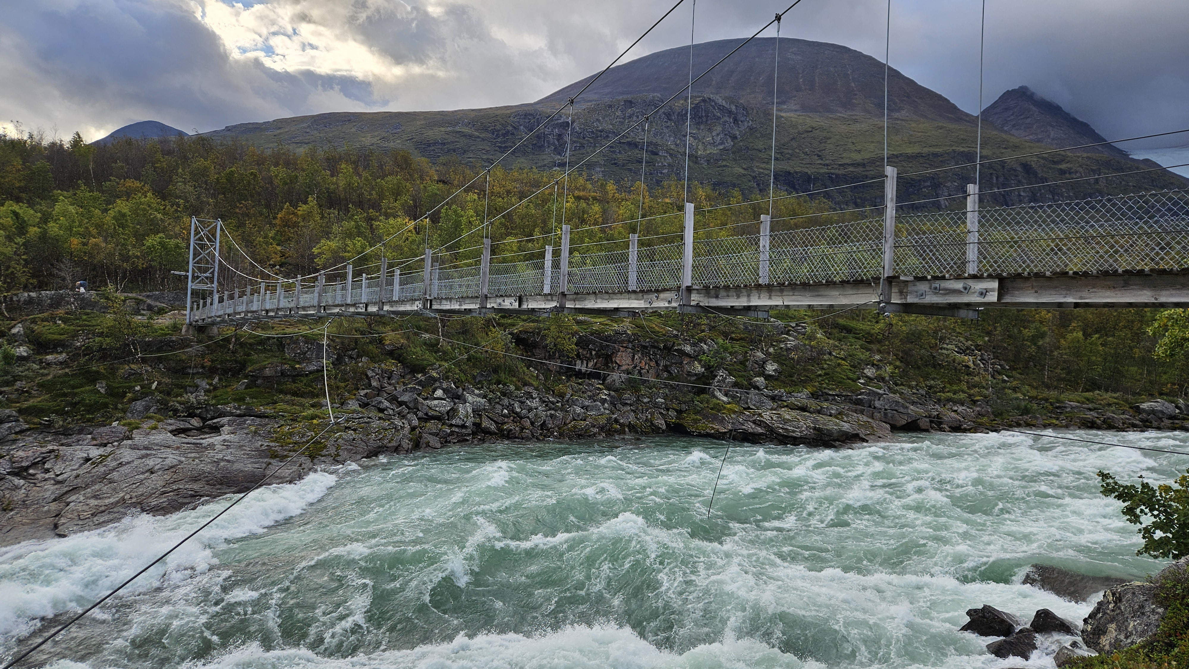 Klicke auf die Grafik für eine vergrößerte Ansicht

Name: 20240826_075152 Brücke.jpg
Ansichten: 1582
Größe: 2,83 MB
ID: 3282092