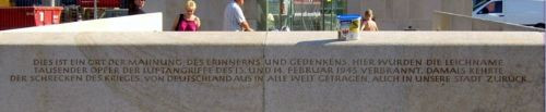 Klicke auf die Grafik für eine vergrößerte Ansicht  Name: Mahnmal.jpg Ansichten: 0 Größe: 17,4 KB ID: 3283525