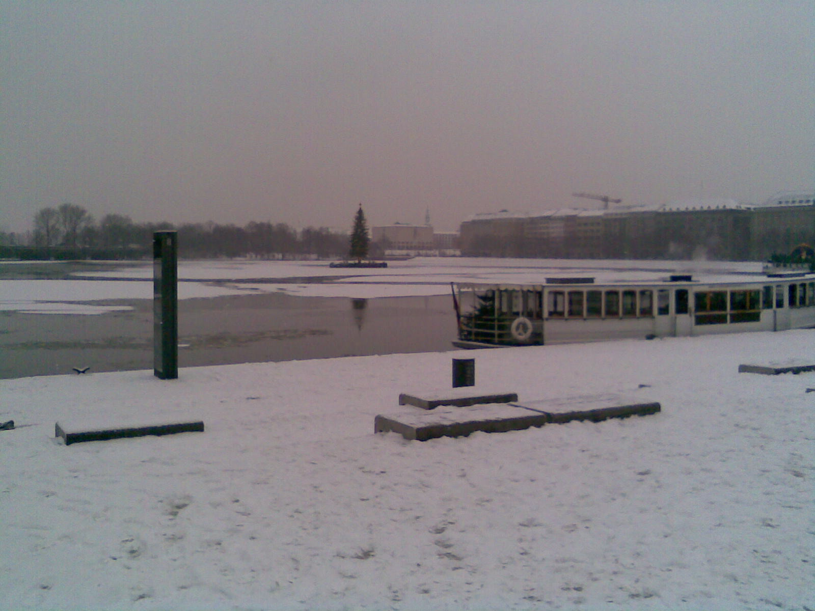 Klicke auf die Grafik für eine vergrößerte Ansicht

Name: Binnenalster.jpg
Ansichten: 140
Größe: 304,1 KB
ID: 3283971