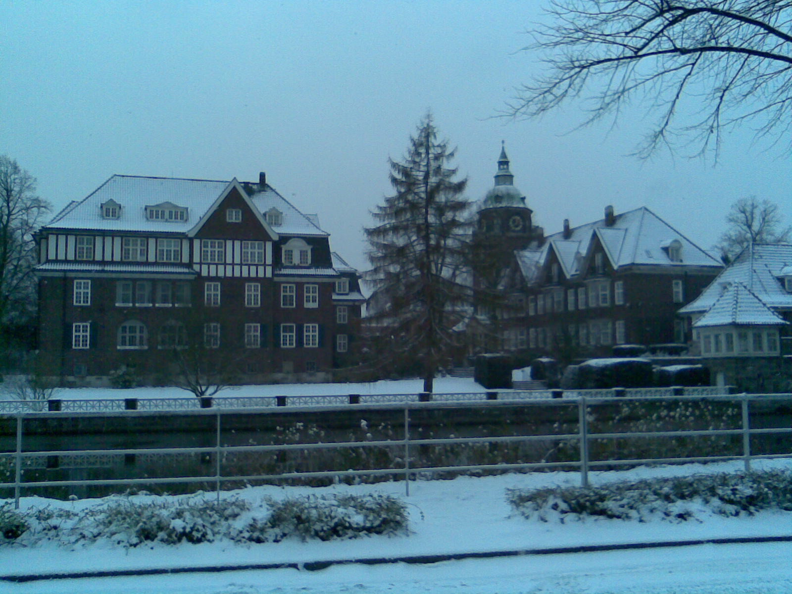 Klicke auf die Grafik für eine vergrößerte Ansicht

Name: Kloster St. Johannis in Eppendorf.jpg
Ansichten: 139
Größe: 456,9 KB
ID: 3283975