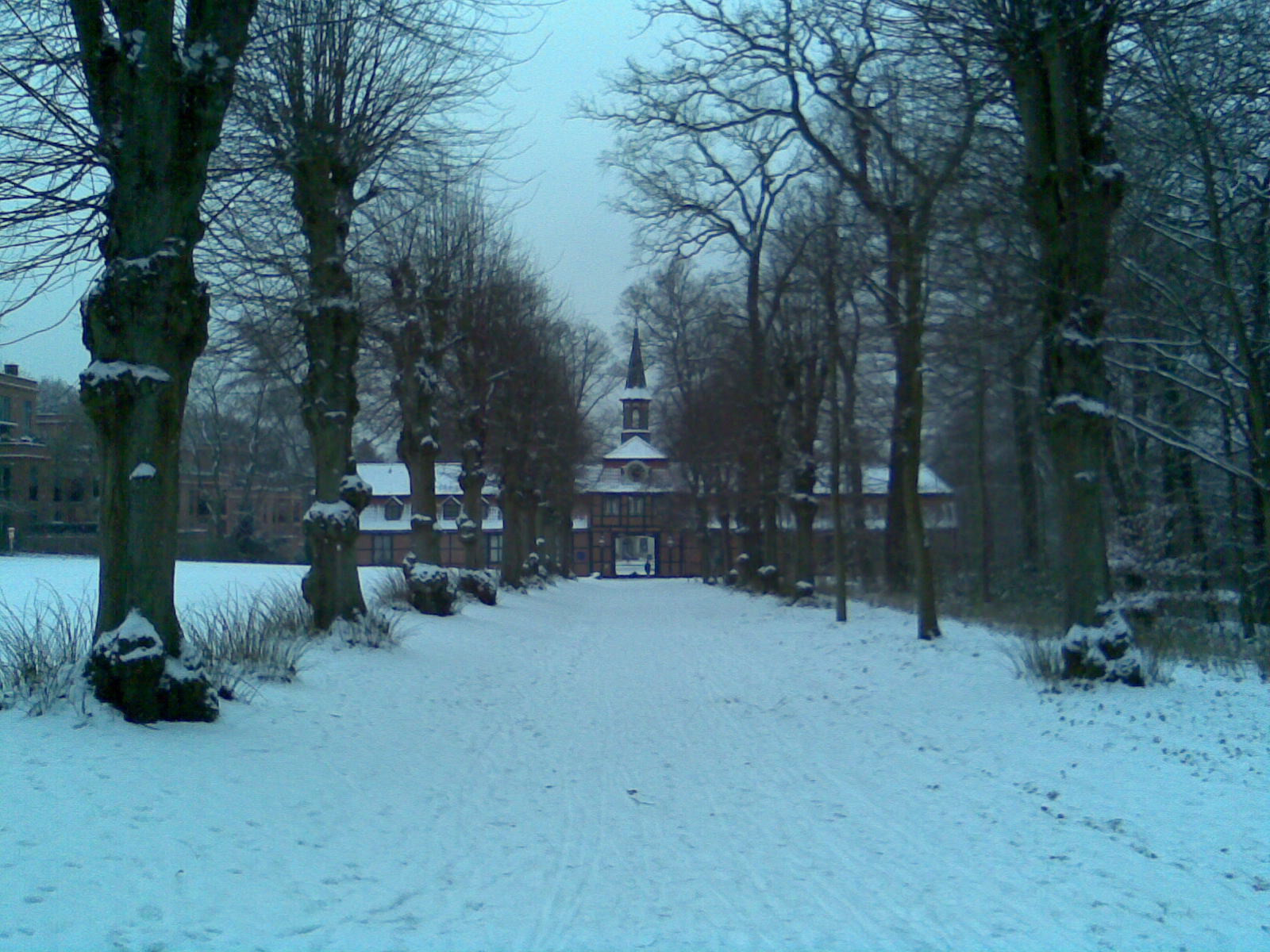 Klicke auf die Grafik für eine vergrößerte Ansicht

Name: Torhaus-Weelingsbüttel.jpg
Ansichten: 138
Größe: 507,0 KB
ID: 3283978
