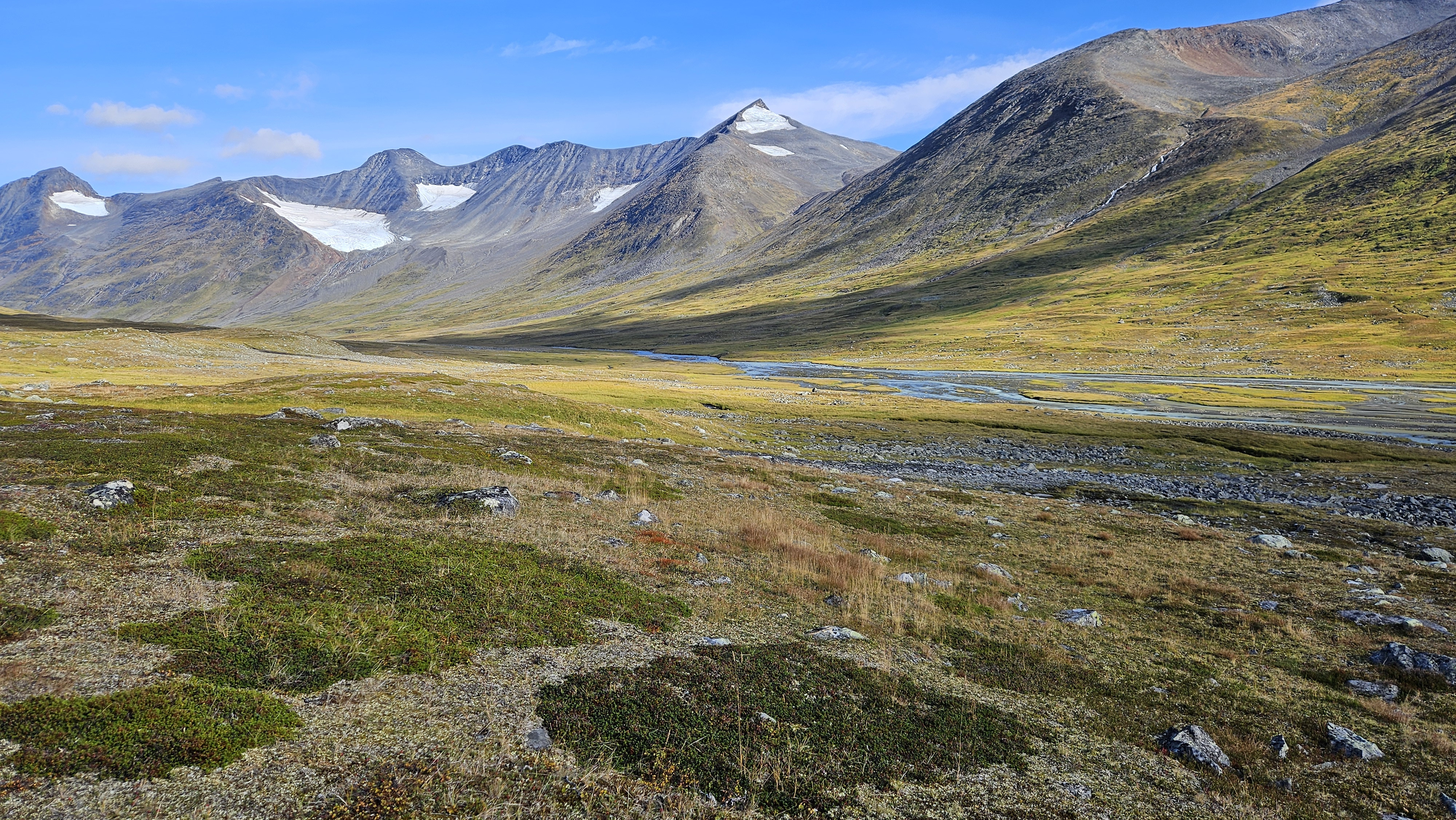 Klicke auf die Grafik für eine vergrößerte Ansicht

Name: 20240829_100747 Sarek-Massiv.jpg
Ansichten: 790
Größe: 3,87 MB
ID: 3287781