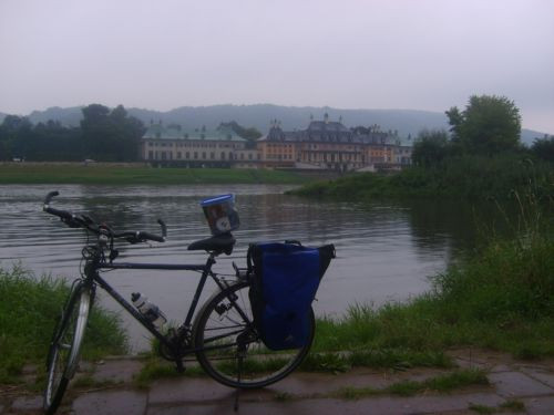 Klicke auf die Grafik für eine vergrößerte Ansicht

Name: 13_Pillnitz.jpg
Ansichten: 91
Größe: 37,2 KB
ID: 3290973