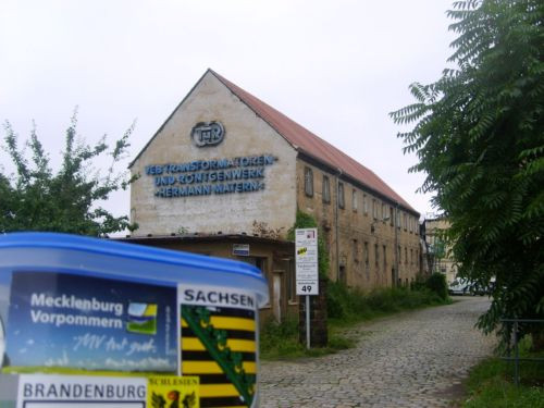 Klicke auf die Grafik für eine vergrößerte Ansicht

Name: 30_DD-Uebigau.jpg
Ansichten: 89
Größe: 55,4 KB
ID: 3290982