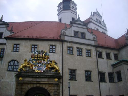 Klicke auf die Grafik für eine vergrößerte Ansicht

Name: 59_Torgau-Schlo_Hartenfels.jpg
Ansichten: 79
Größe: 46,3 KB
ID: 3291018