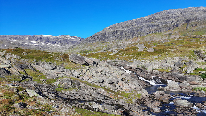 Klicke auf die Grafik für eine vergrößerte Ansicht

Name: 2022-09 Lappland, Skjomen - Storå, 118.jpg
Ansichten: 565
Größe: 966,5 KB
ID: 3295189
