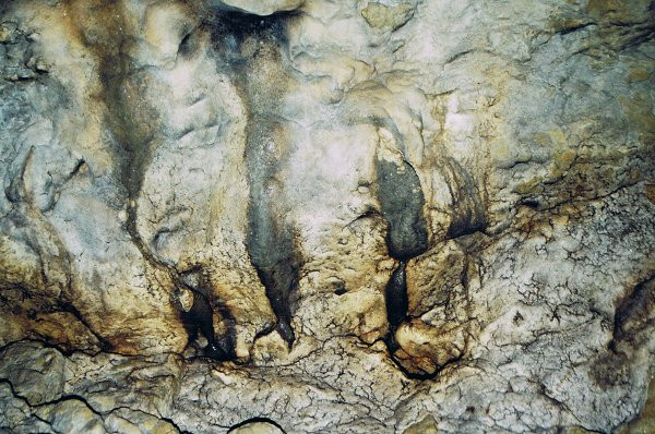Klicke auf die Grafik für eine vergrößerte Ansicht

Name: 3Tropfsteine.jpg
Ansichten: 79
Größe: 123,2 KB
ID: 3295449