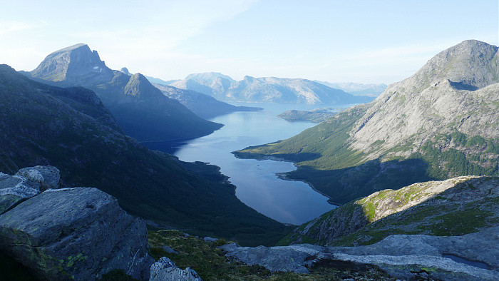Klicke auf die Grafik für eine vergrößerte Ansicht

Name: Norwegen052.jpg
Ansichten: 851
Größe: 516,8 KB
ID: 3296852