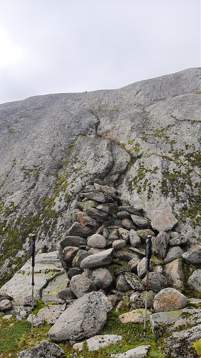 Klicke auf die Grafik für eine vergrößerte Ansicht

Name: 2022-09 Lappland, Skjomen - Storå, 232.jpg
Ansichten: 294
Größe: 900,6 KB
ID: 3296870