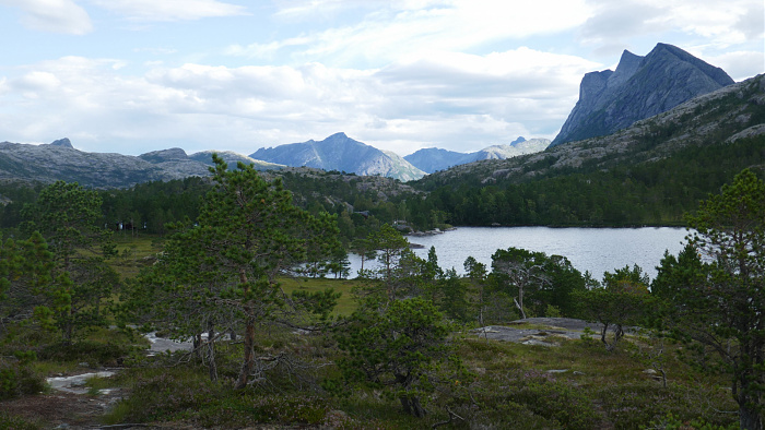 Klicke auf die Grafik für eine vergrößerte Ansicht

Name: Norwegen124.jpg
Ansichten: 463
Größe: 611,5 KB
ID: 3302534