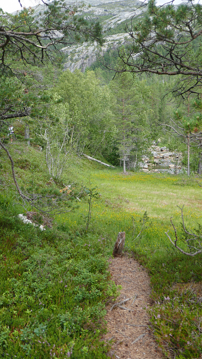 Klicke auf die Grafik für eine vergrößerte Ansicht

Name: Norwegen128.jpg
Ansichten: 455
Größe: 1,04 MB
ID: 3302542