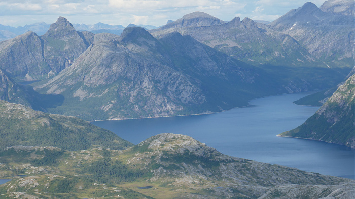 Klicke auf die Grafik für eine vergrößerte Ansicht

Name: Norwegen146.jpg
Ansichten: 424
Größe: 539,6 KB
ID: 3302737