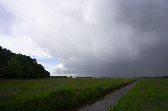 Klicke auf die Grafik für eine vergrößerte Ansicht

Name: outdoorseiten Foto.jpg
Ansichten: 90
Größe: 154,9 KB
ID: 3326624