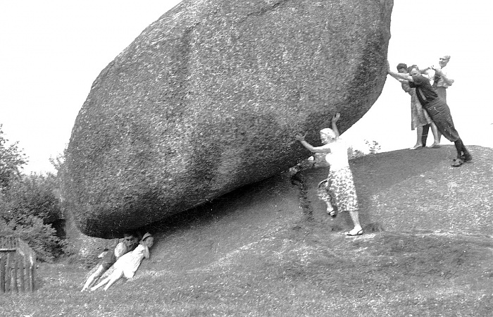 Klicke auf die Grafik für eine vergrößerte Ansicht  Name: 1963-08 Wackelstein.jpg Ansichten: 0 Größe: 320,5 KB ID: 3329246