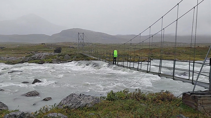 Klicke auf die Grafik für eine vergrößerte Ansicht

Name: 2024-08 Sarek und Nordkalottleden, 054 - frame at 0m4s.jpg
Ansichten: 0
Größe: 505,2 KB
ID: 3330180