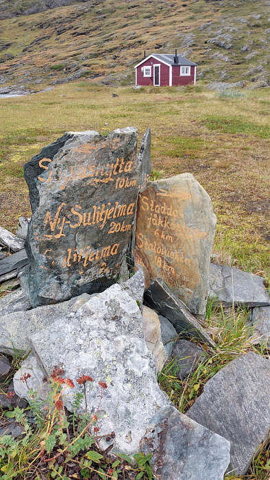 Klicke auf die Grafik für eine vergrößerte Ansicht

Name: 2024-08 Sarek und Nordkalottleden, 138 verkleinert.jpg
Ansichten: 444
Größe: 1,02 MB
ID: 3330800