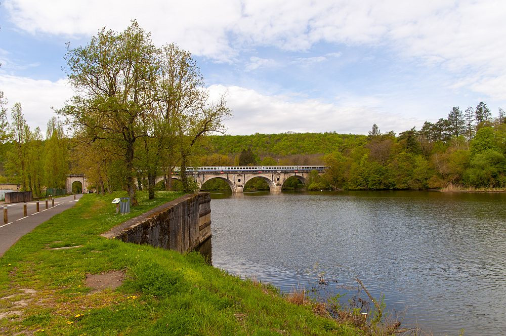 Klicke auf die Grafik für eine vergrößerte Ansicht  Name: 09 Die Bahnlinie über die Mosel bei Liverdun.jpg Ansichten: 0 Größe: 283,1 KB ID: 3332923