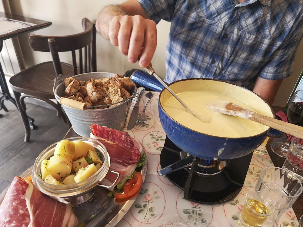 Klicke auf die Grafik für eine vergrößerte Ansicht  Name: 21 Mahlzeit.jpg Ansichten: 0 Größe: 238,2 KB ID: 3332935