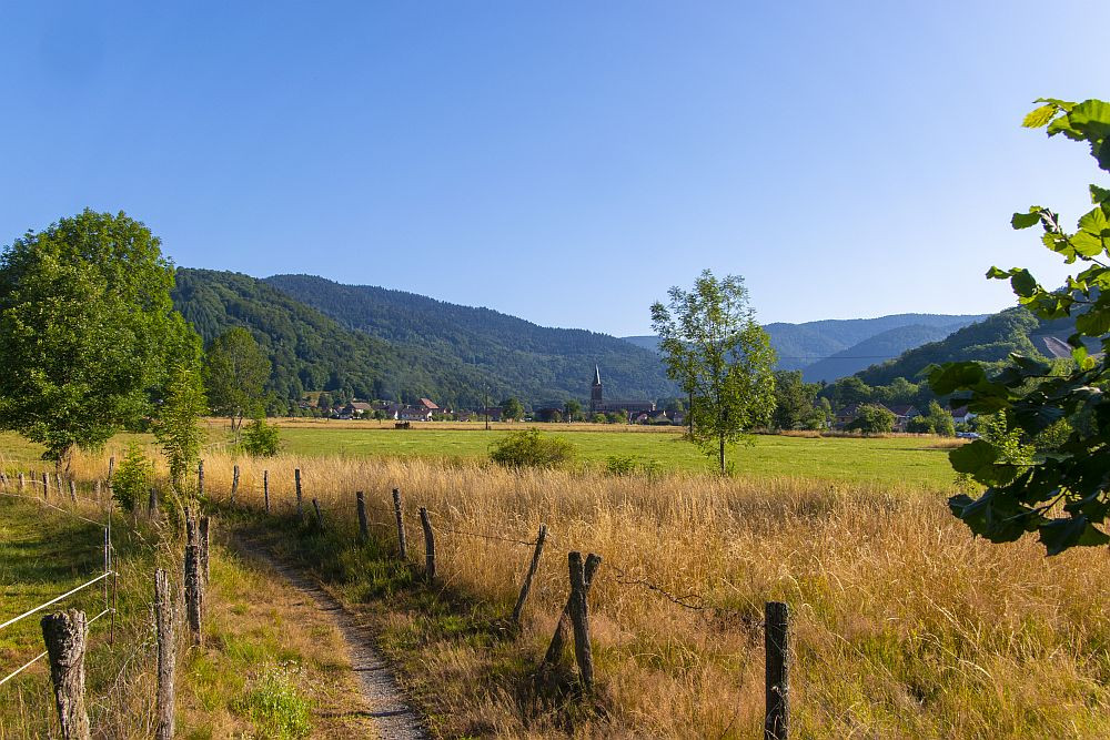 Klicke auf die Grafik für eine vergrößerte Ansicht  Name: 02 Es geht auf Lepuix zu.jpg Ansichten: 0 Größe: 269,0 KB ID: 3356442