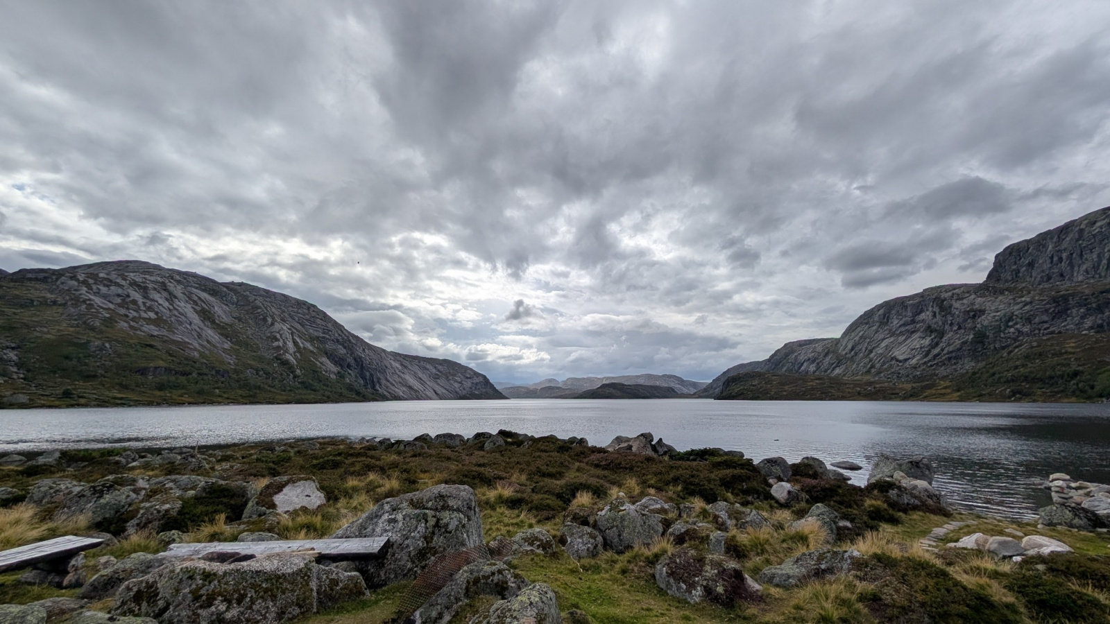 Klicke auf die Grafik für eine vergrößerte Ansicht

Name: Norge2025_aug28-18.jpg
Ansichten: 242
Größe: 517,7 KB
ID: 3344319